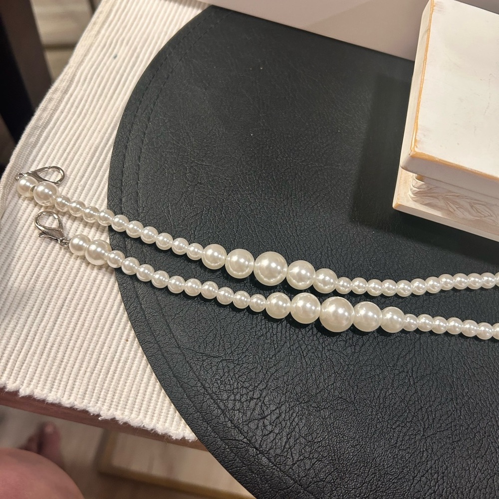 (Last one!!)Christian Dior Pink Clutch Bag with Faux Pearl Chain - NIB - Picture 10 of 13